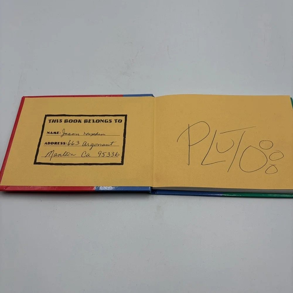 Disney Land World Park 1990's Autograph Book With‎ 26 Autographs Dated 1998